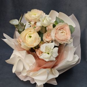 букет ранункулюсов